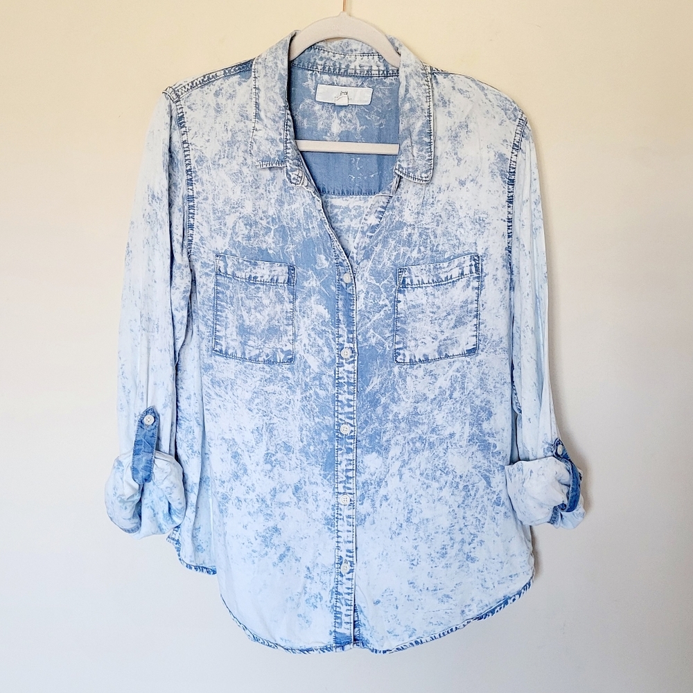 Thread & Supply Acid Wash Lightweight Button Down Top